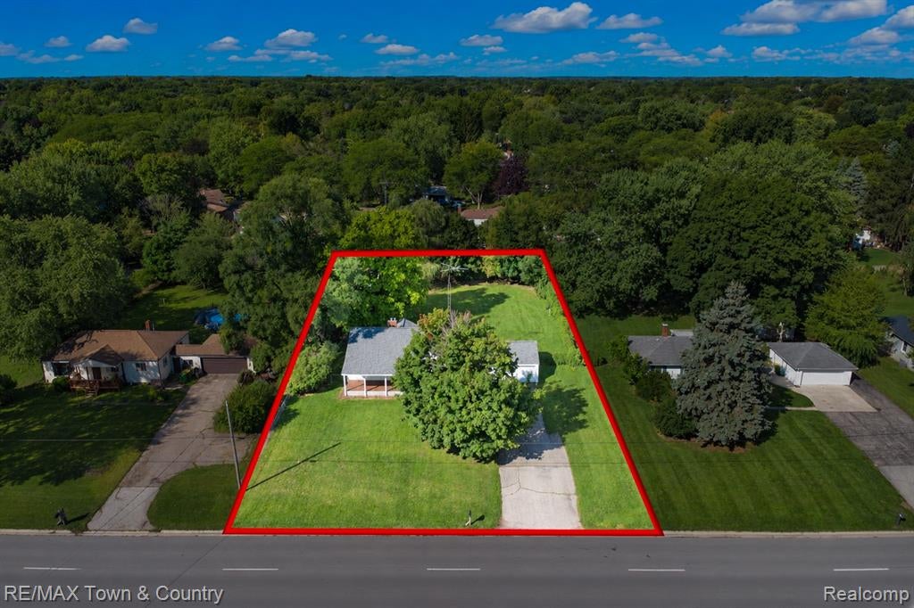 300 South Elms Road Flushing, MI 48433 - Photo 17 of 26 Gallery Image 17
