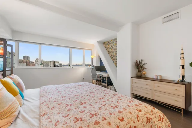 $1,399,000 | 800 Ave At Port Imperial, Unit 502, Weehawken, NJ 07086