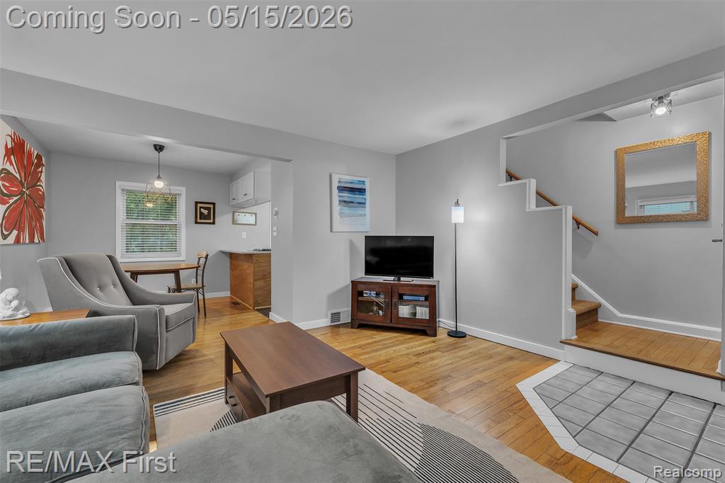 1921 Graefield Road Birmingham, MI 48009 - Photo 7 of 27