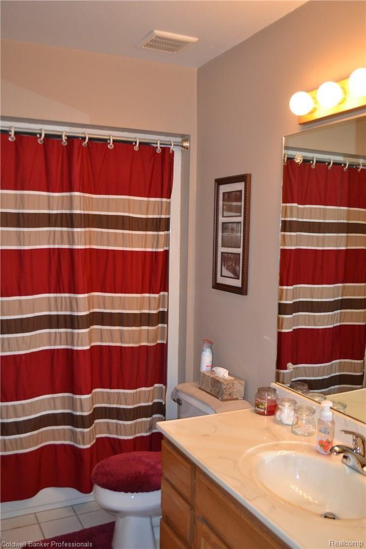 1393 Turrill Road Lapeer, MI 48446 - Photo 17 of 39 006.JPG