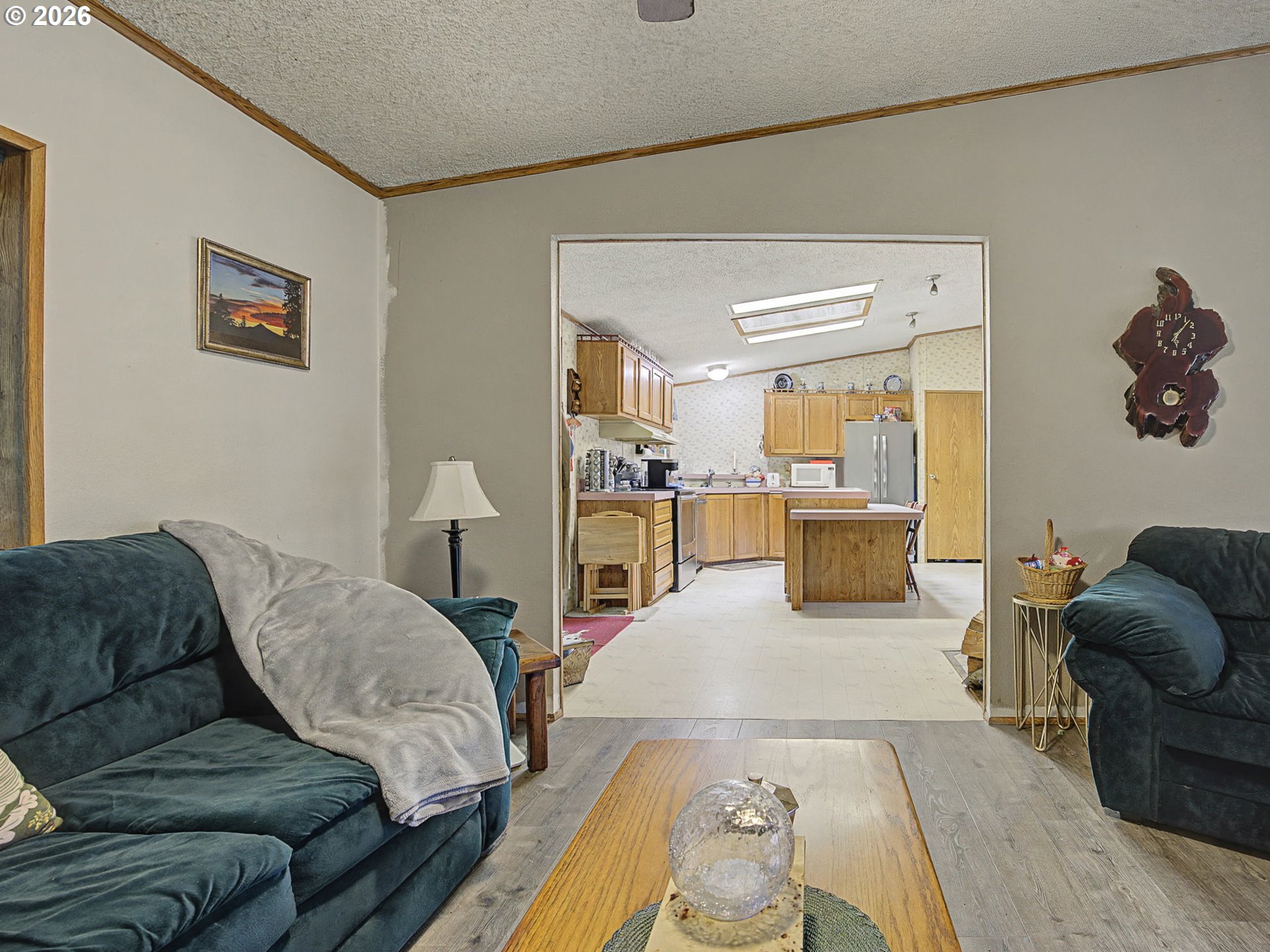 41180 Southeast Kubitz Road Sandy, OR 97055 - Photo 8 of 35 a living room with furniture and wooden floor