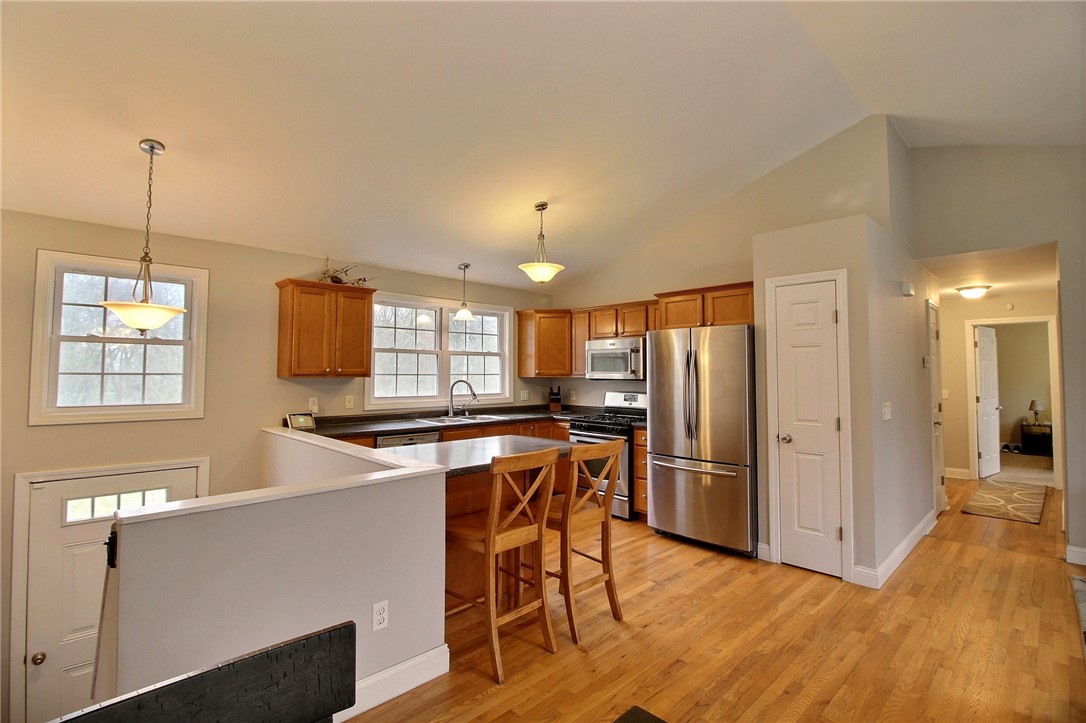 5 Auke Way Westerly, RI 02891 - Photo 4 of 22