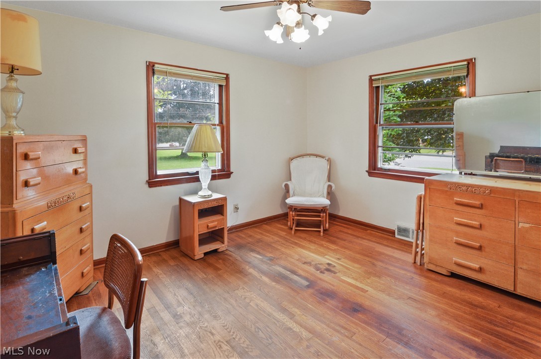 25872 Highland Road Cleveland, OH 44143 - Photo 13 of 20