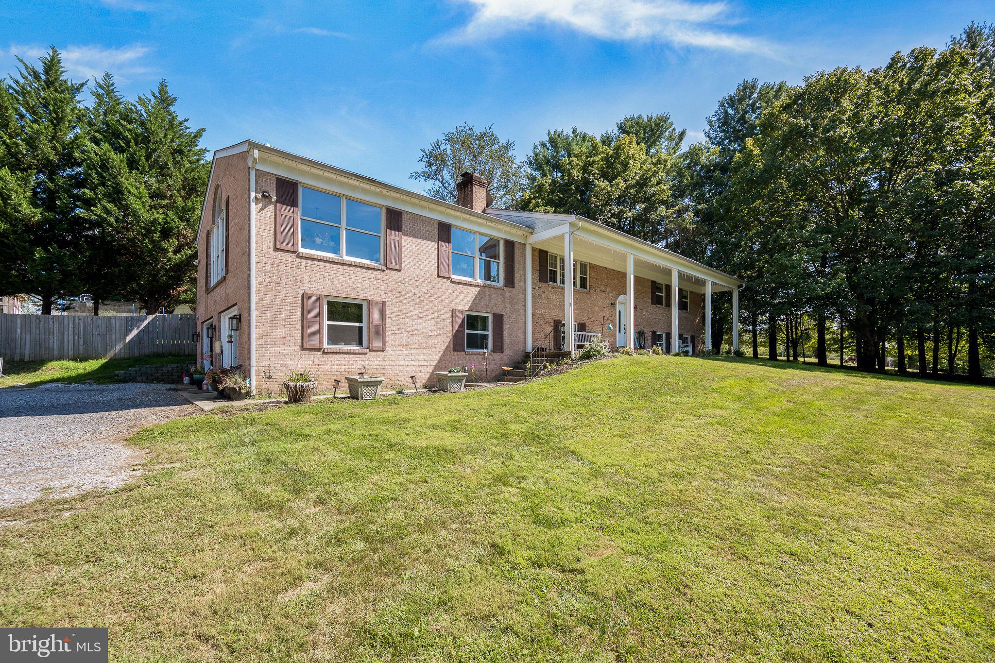 14460 Milltown Road Waterford, VA 20197 - Photo 3 of 41 Gallery Image 3