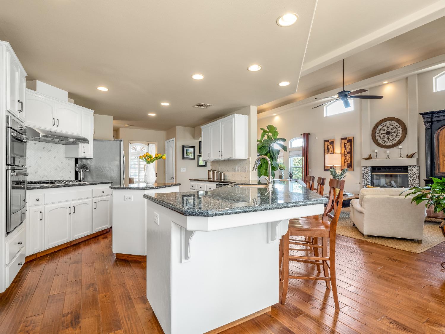 12 Breeze Way Madera, CA 93637 - Photo 11 of 48