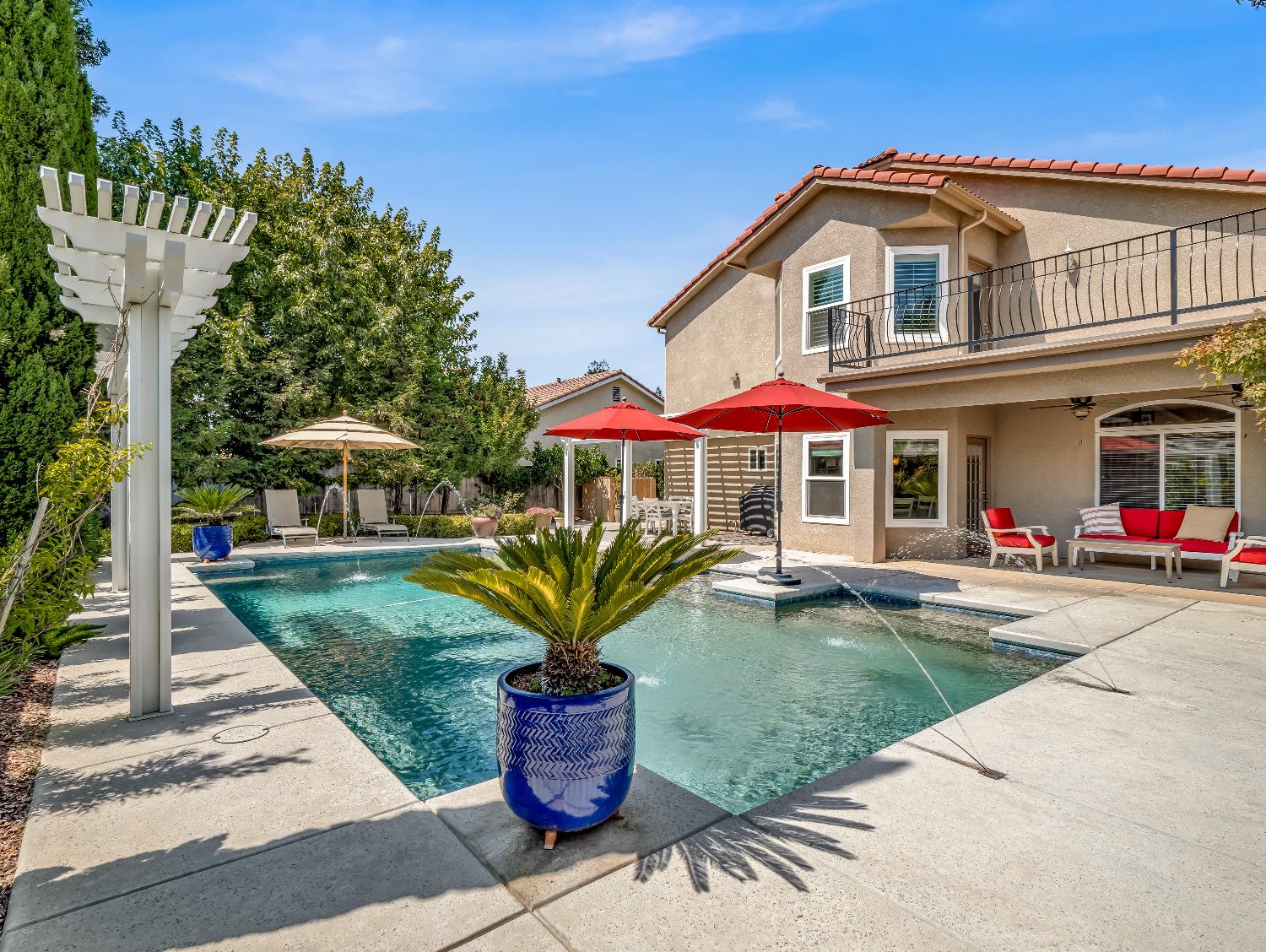 12 Breeze Way Madera, CA 93637 - Photo 40 of 48 a front view of a house with garden