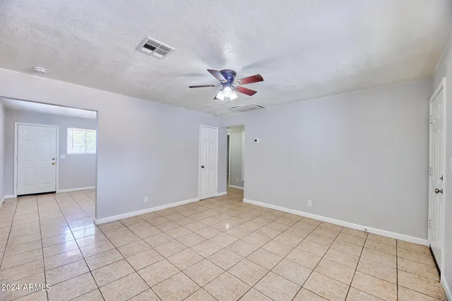 $1,250 | 4819 East Willetta Street, Unit 2, Phoenix, AZ 85008