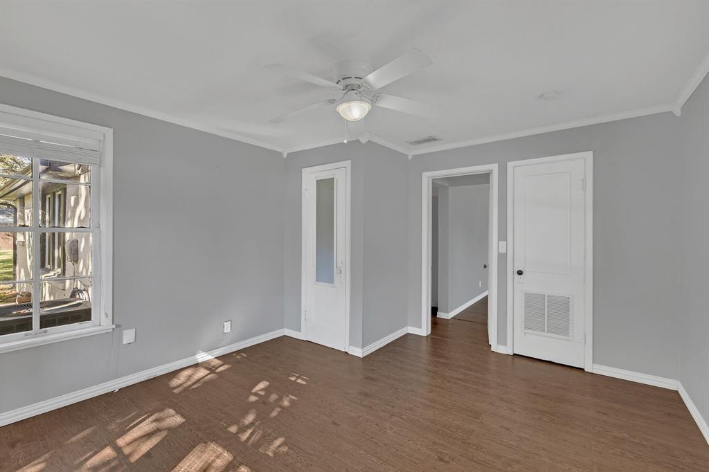 1815 North Riverside Drive Fort Worth, TX 76111 - Photo 16 of 30 Windows allow for a beautiful view of the yard.