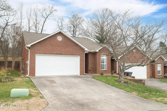 $350,000 | 2495 Glen Meadow Road, Knoxville, TN 37909