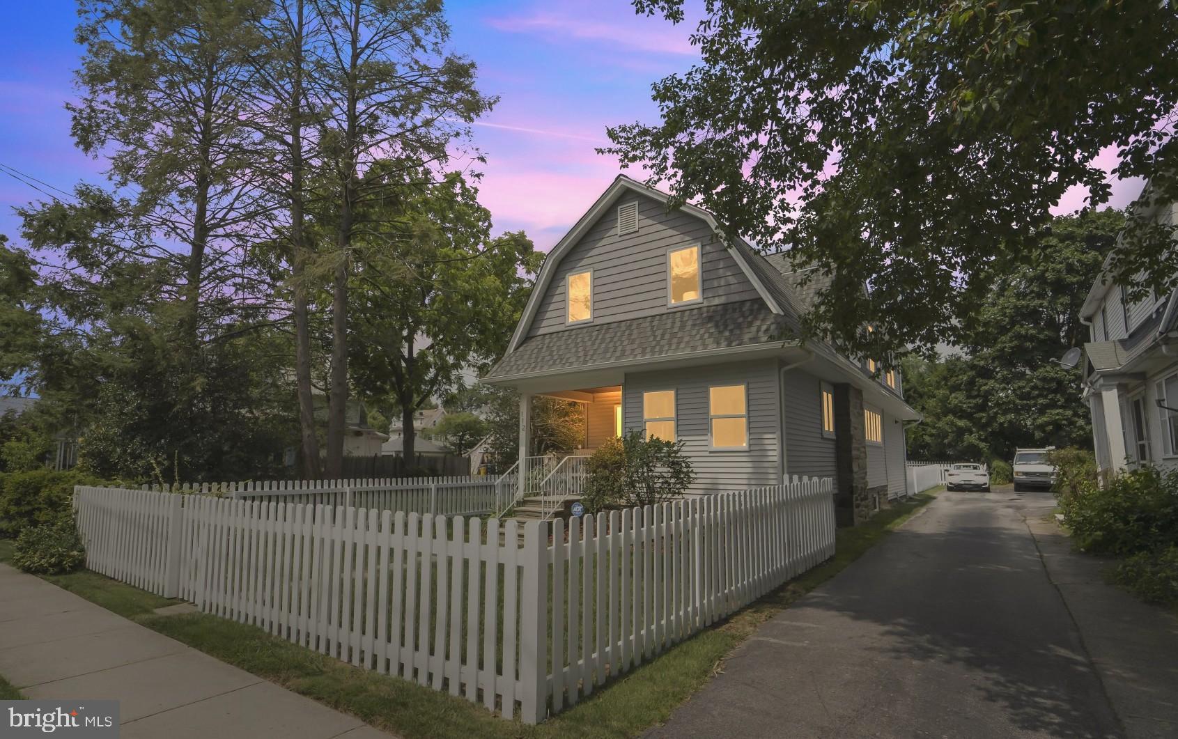 112 Sutton Road Ardmore, PA 19003 - Photo 2 of 28 Gallery Image 2