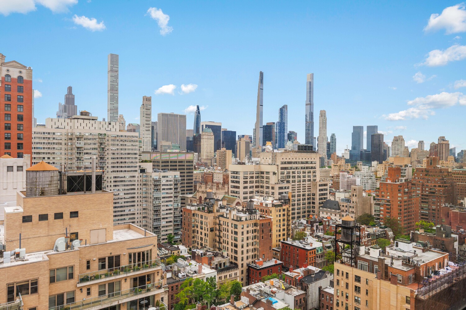 190 East 72nd Street, Unit 27D Manhattan, NY 10021 - Photo 2 of 13