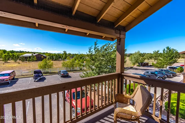 $145,000 | 2353 Quarter Horse Trail, Unit 238, Overgaard, AZ 85933