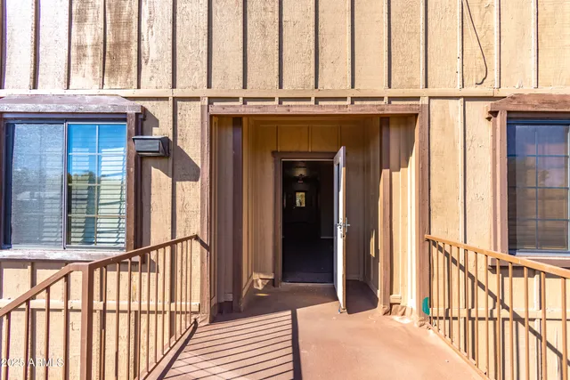 $145,000 | 2353 Quarter Horse Trail, Unit 238, Overgaard, AZ 85933