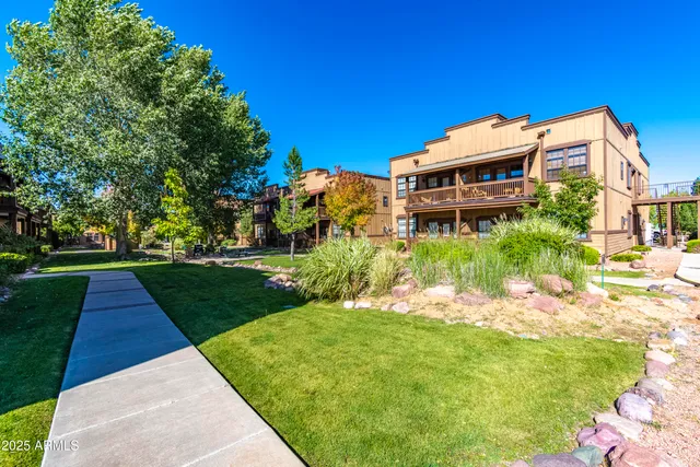 $145,000 | 2353 Quarter Horse Trail, Unit 238, Overgaard, AZ 85933