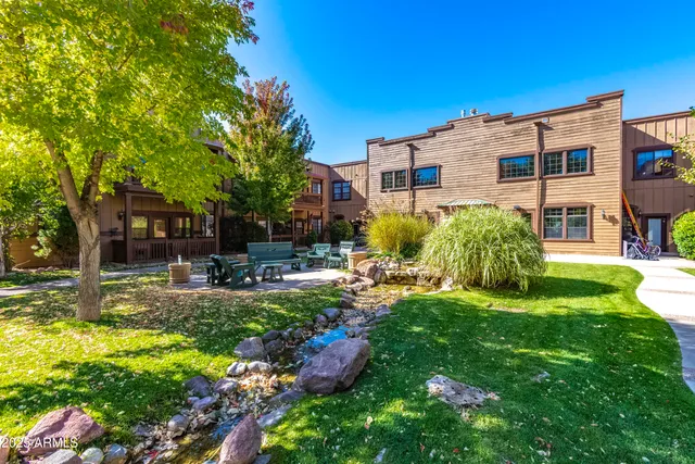 $145,000 | 2353 Quarter Horse Trail, Unit 238, Overgaard, AZ 85933