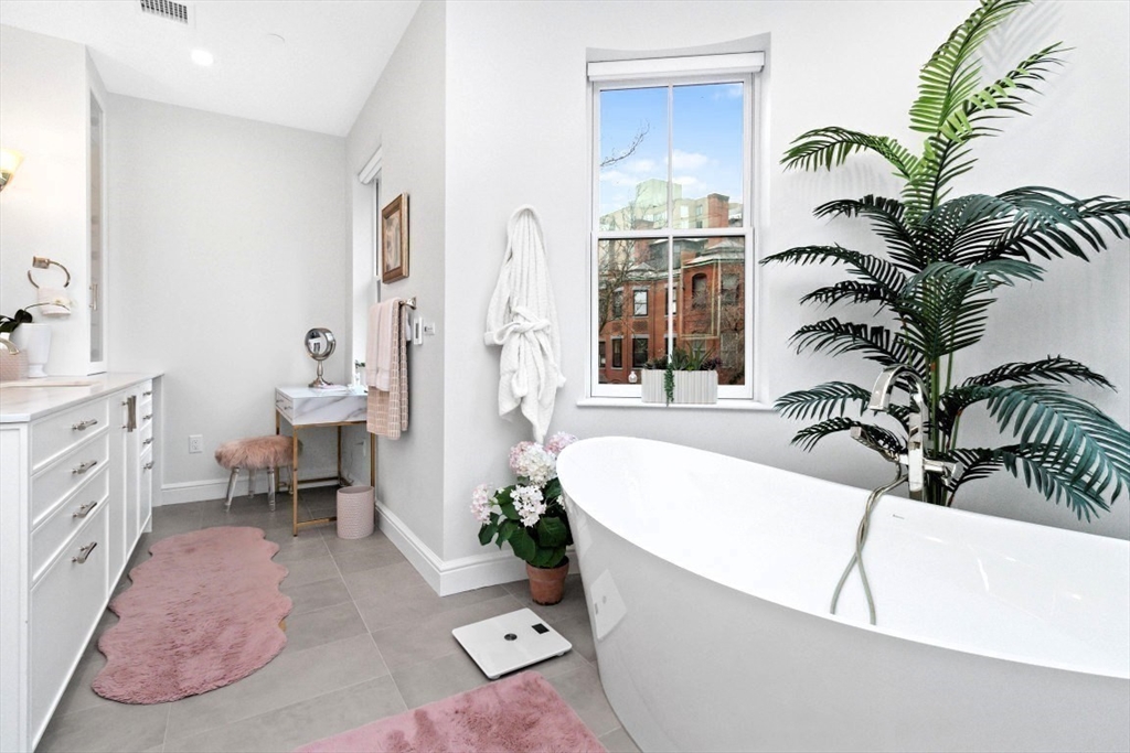 102 St Botolph Street Boston, MA 02116 - Photo 20 of 38