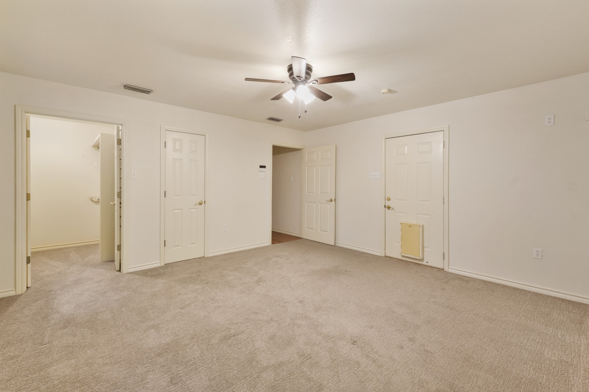 6625 East Post Road Kyle, TX 78640 - Photo 20 of 46 a view of an empty room