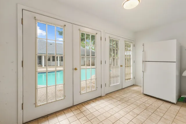 $949,999 | 6625 East Post Road, Kyle, TX 78640