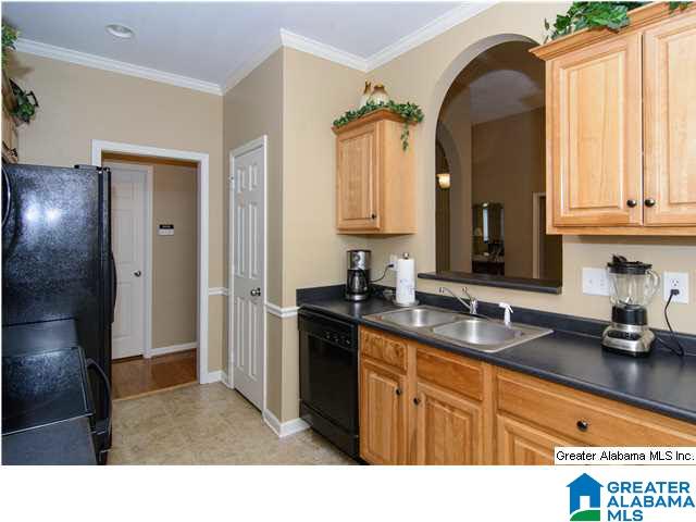 141 Cove Lane Pelham, AL 35124 - Photo 12 of 32