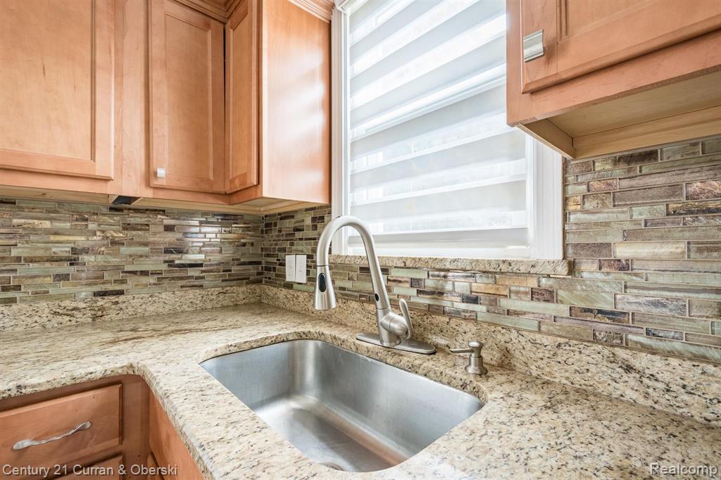 1500 Drexel Street Dearborn, MI 48128 - Photo 8 of 30