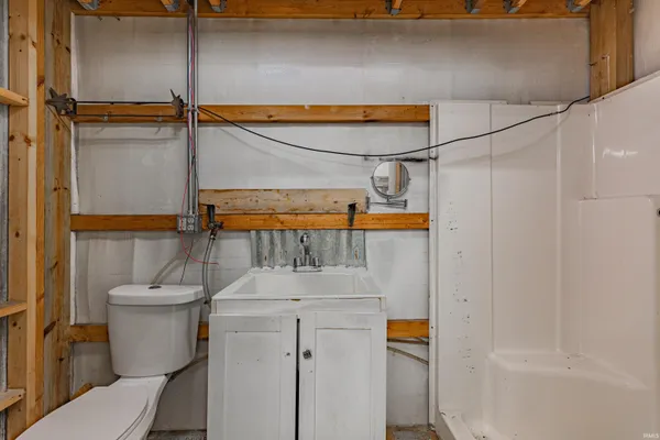 $1,295 | 20 South Villa Drive, Evansville, IN 47714