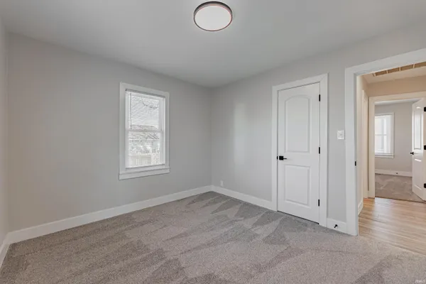 $1,295 | 20 South Villa Drive, Evansville, IN 47714