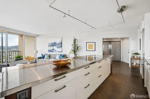 $795,000 | 1200 Gough Street, Unit 23D, San Francisco, CA 94109