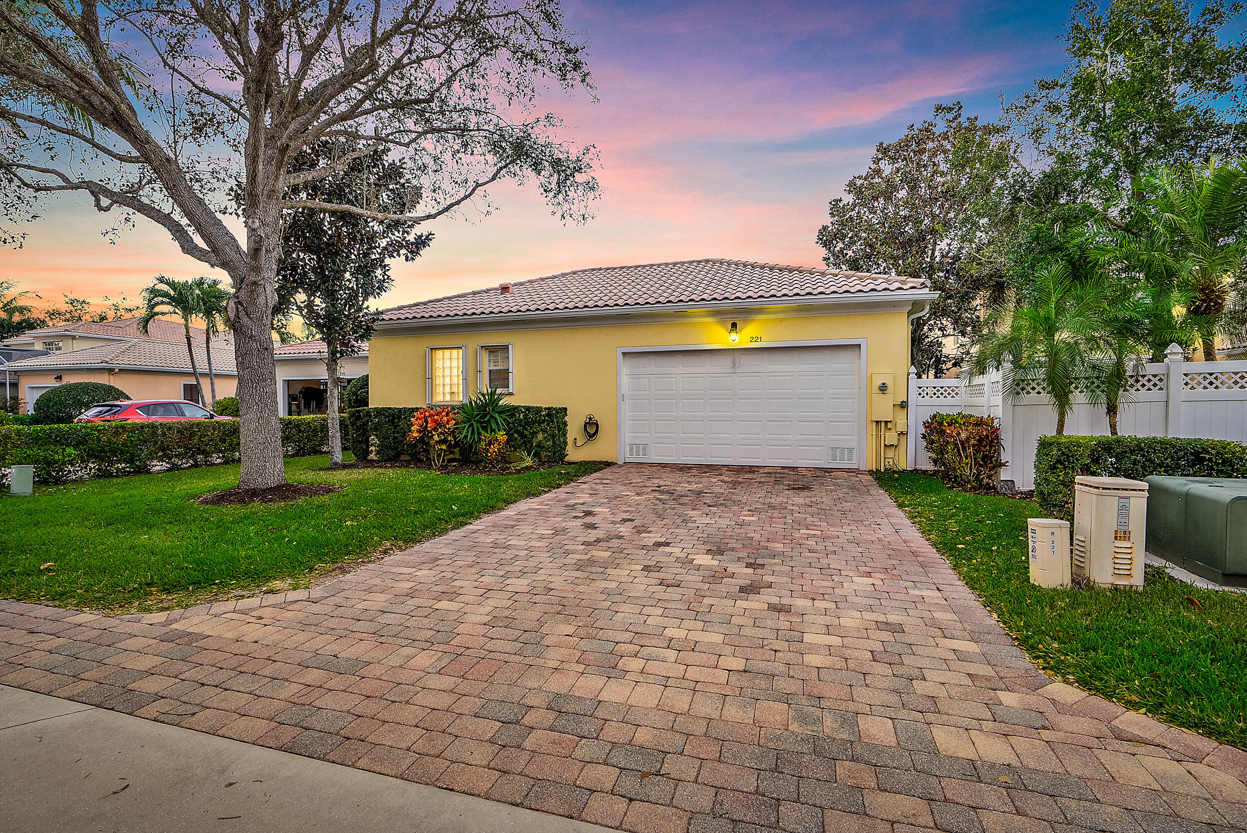 221 Florence Drive Jupiter, FL 33458 - Photo 6 of 28 Back Exterior