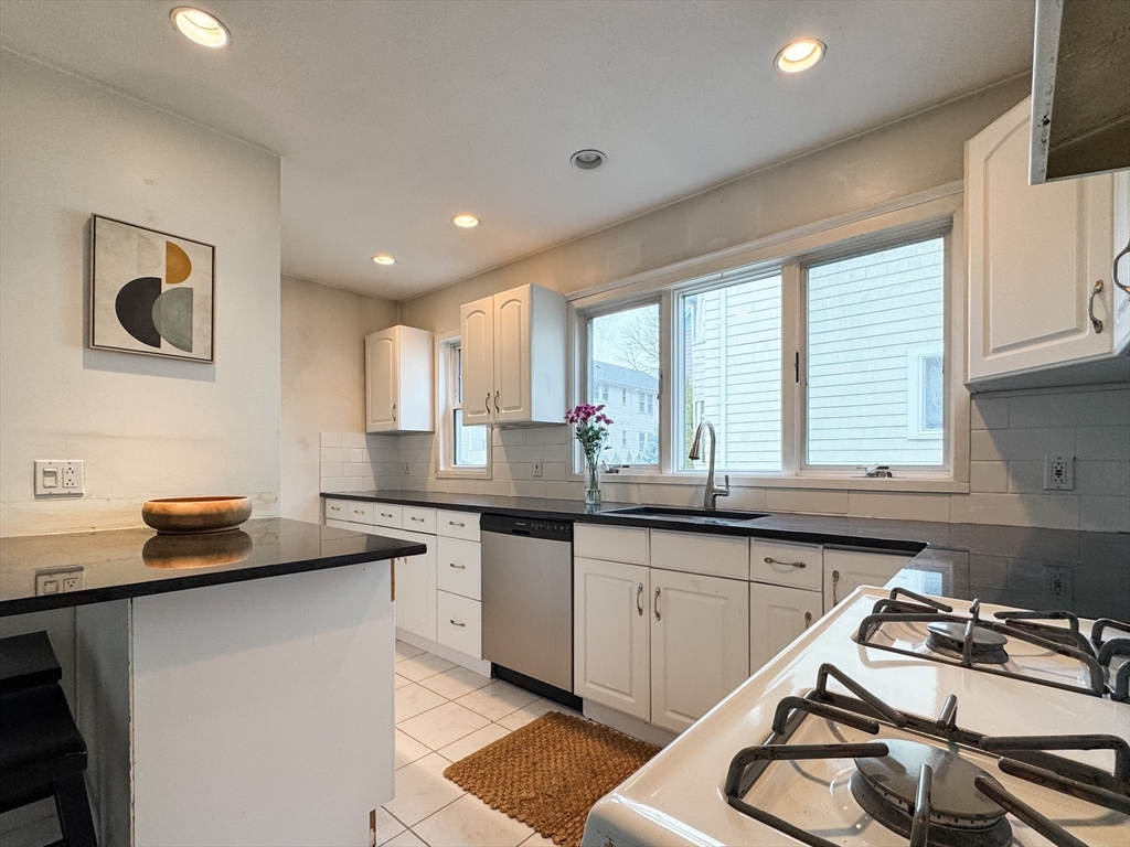 18 Wheelwright Road Medford, MA 02155 - Photo 7 of 18