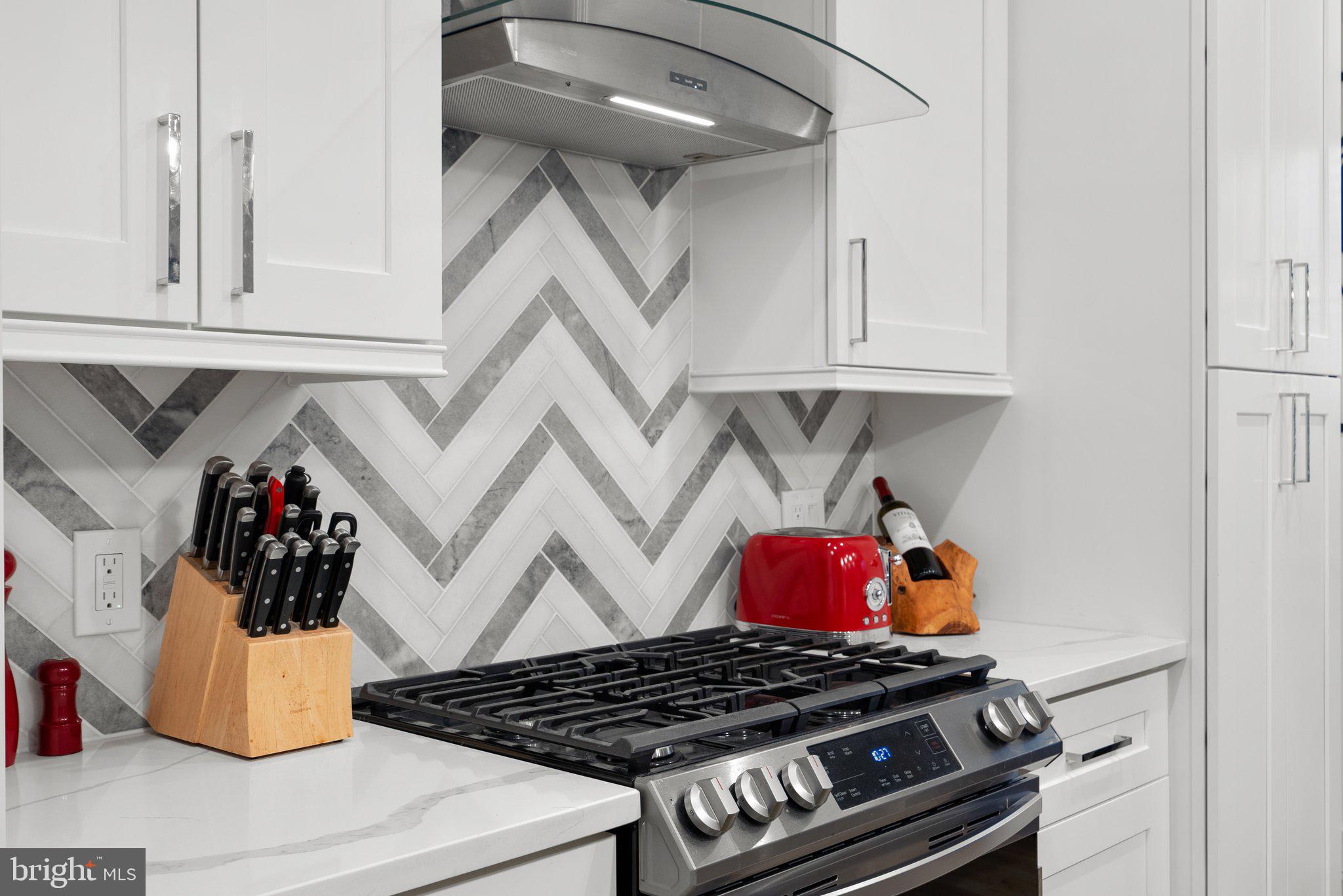 2429 Ontario Road Northwest, Unit 4 Washington, DC 20009 - Photo 10 of 22