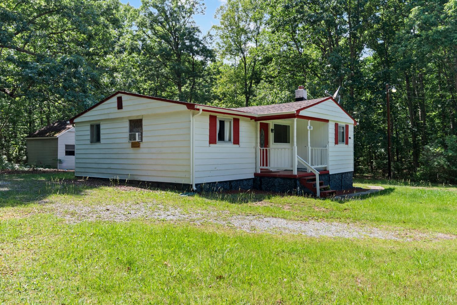 422 Masons Mill Road Evington, VA 24550 - Photo 25 of 28