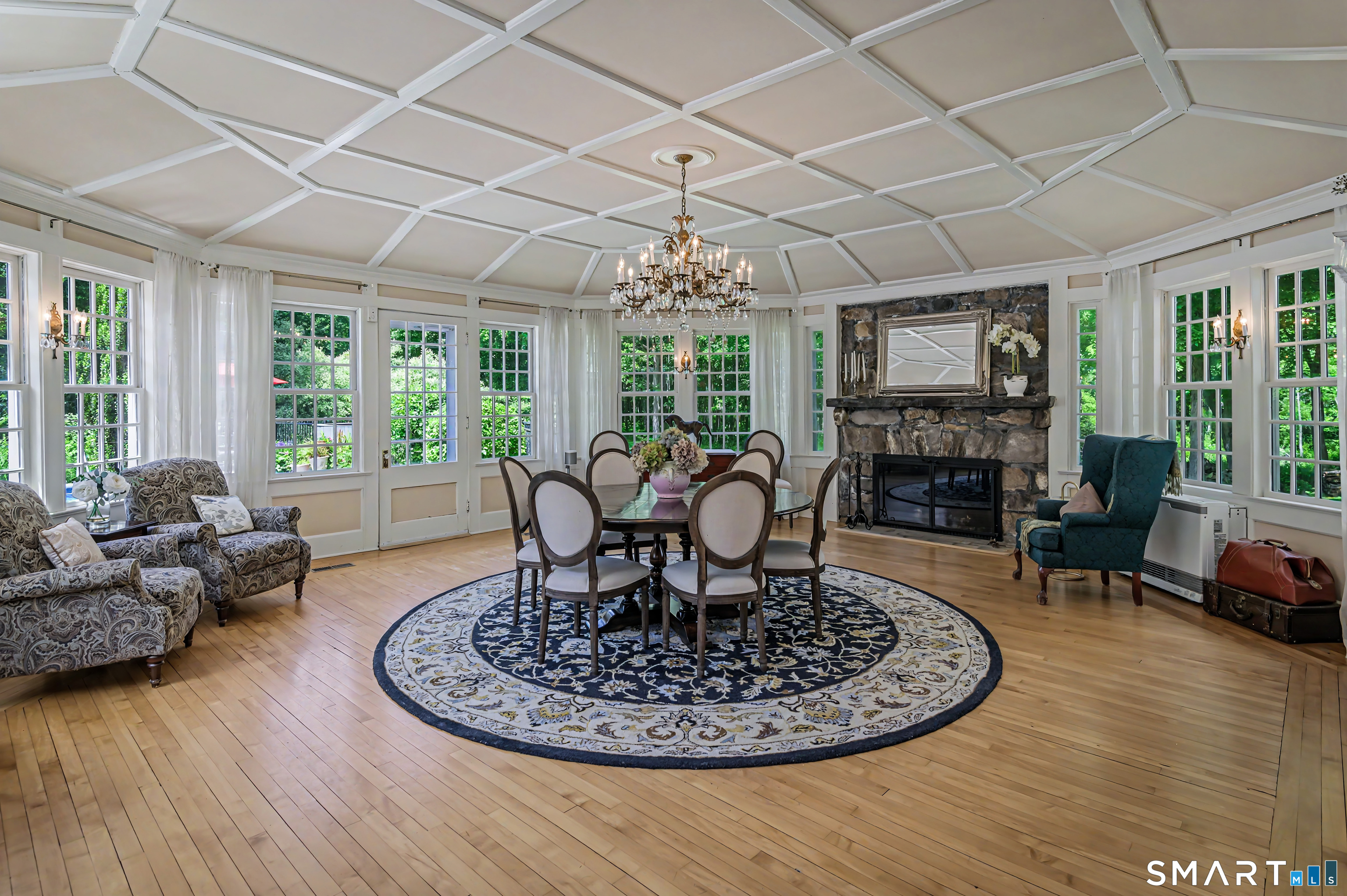 261 Wilton Road West Ridgefield, CT 06877 - Photo 8 of 38