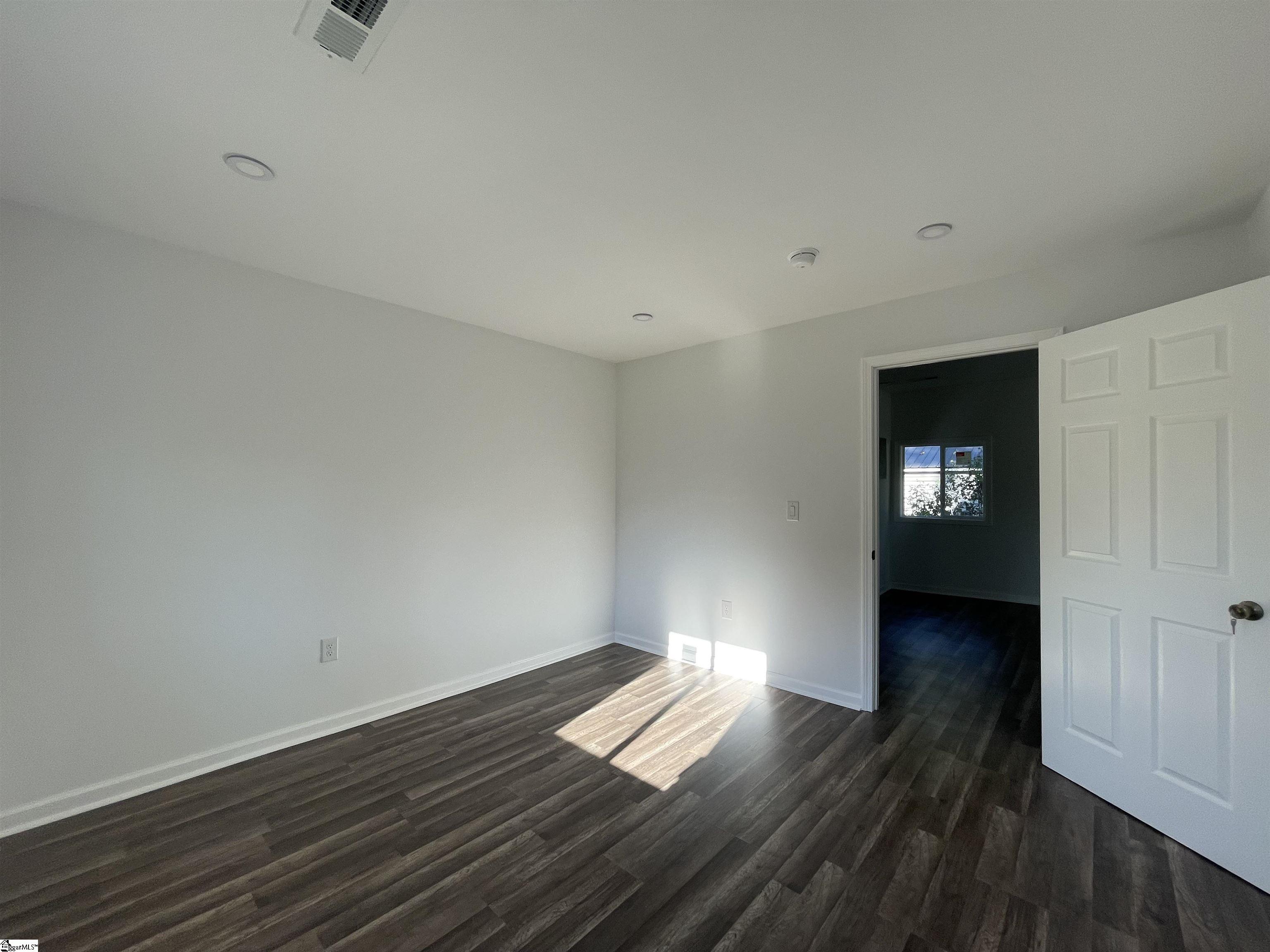 103 Mason Street Clinton, SC 29325 - Photo 8 of 17