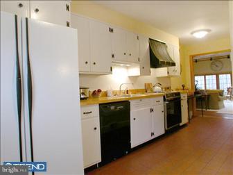 135 King George Road Pennington, NJ 08534 - Photo 4 of 6 Gallery Image 4