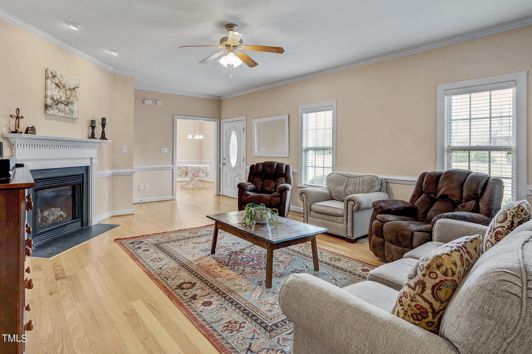 301 Rock Pillar Road Clayton, NC 27520 - Photo 7 of 33 Living room