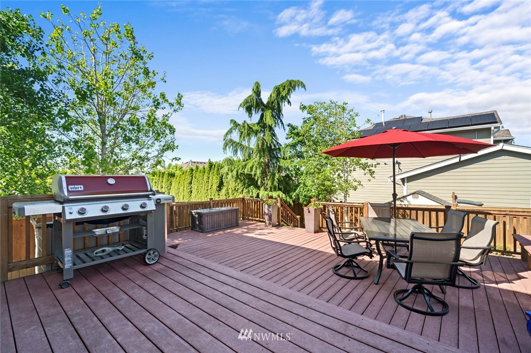 323 Quincy Avenue Northeast Renton, WA 98059 - Photo 32 of 37