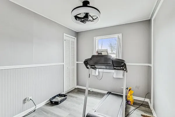 a table and chair in a room