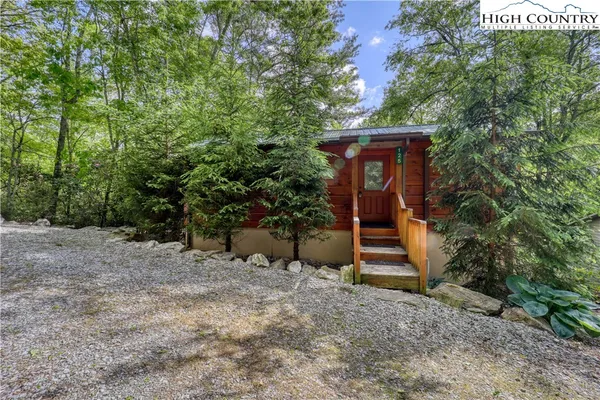 $257,000 | 125 Hummingbird Lane, Newland, NC 28657