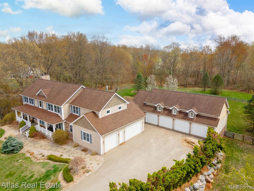2716 Lake George Road Leonard, MI 48367 - Photo 4 of 98