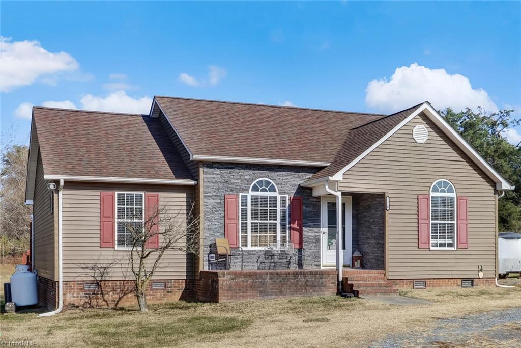 1520 Gibbs Road Reidsville, NC 27320 - Photo 1 of 30 Gallery Image 1