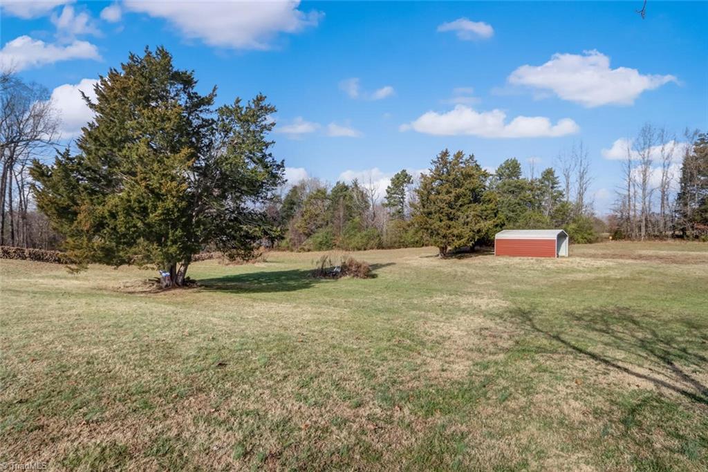 1520 Gibbs Road Reidsville, NC 27320 - Photo 30 of 30 Gallery Image 30
