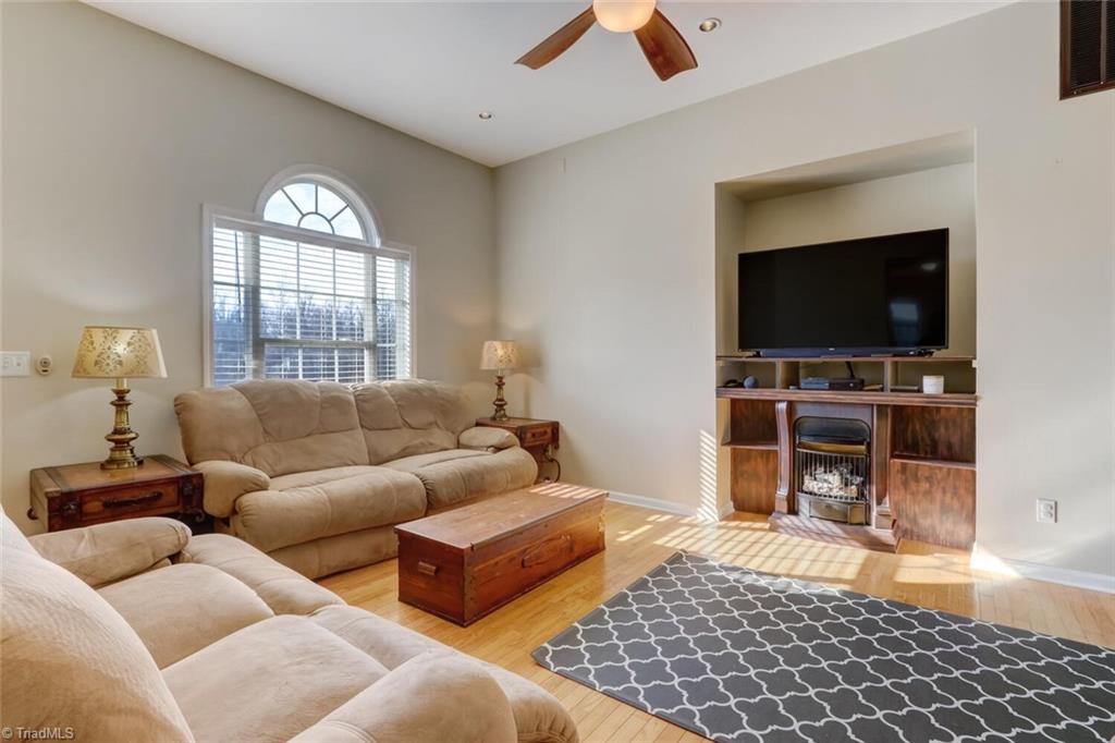 1520 Gibbs Road Reidsville, NC 27320 - Photo 7 of 30 Gallery Image 7