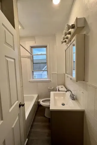 $2,650 | 7 Beacon Street, Unit 3, Attleboro, MA 02703