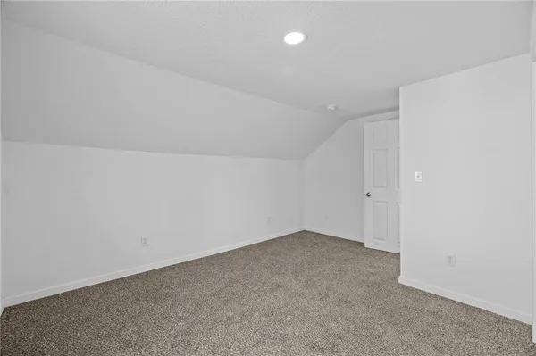 $272,500 | 325 South Elm Street, Ottawa, KS 66067