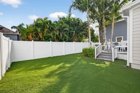 $699,900 | 480 28th Avenue North, St. Petersburg, FL 33704