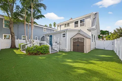 $699,900 | 480 28th Avenue North, St. Petersburg, FL 33704