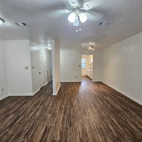 $1,050 | 1208 Hidden Place, Tallahassee, FL 32304