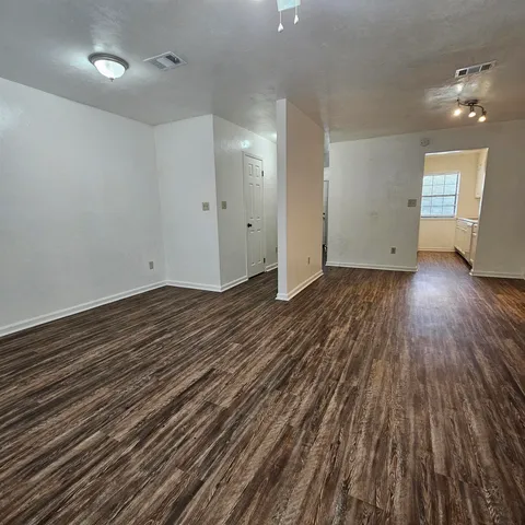 $1,050 | 1208 Hidden Place, Tallahassee, FL 32304