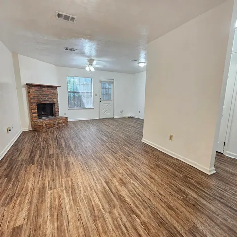 $1,050 | 1208 Hidden Place, Tallahassee, FL 32304