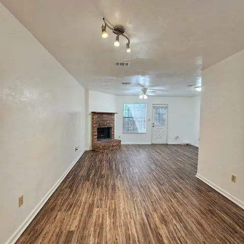 $1,050 | 1208 Hidden Place, Tallahassee, FL 32304